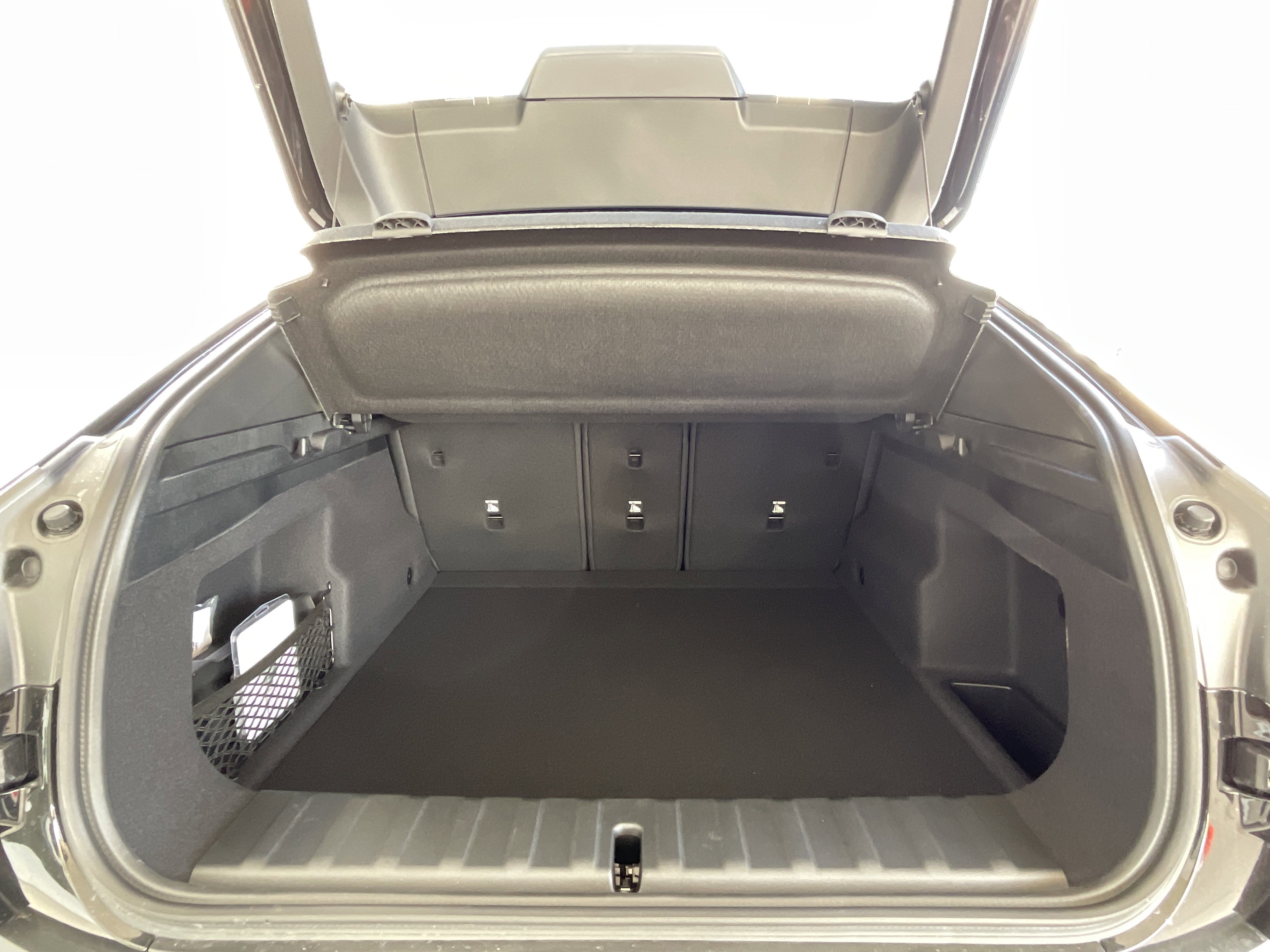 New 2026 BMW X2 xDrive28i w/ Convenience Package image 32