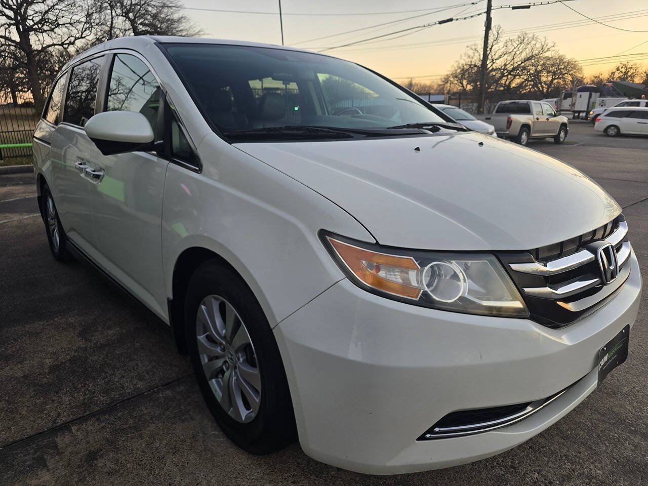 Used 2014 Honda Odyssey EX-L image 3