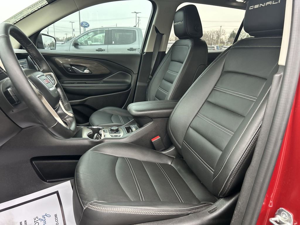Used 2024 GMC Terrain Denali image 17