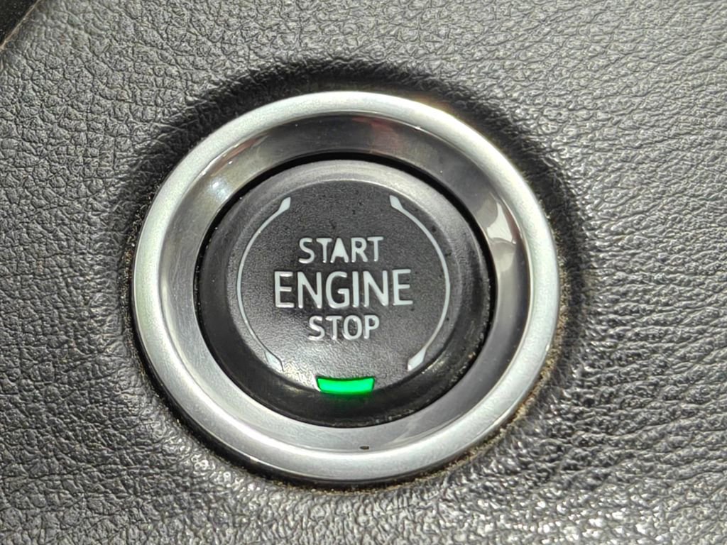 Used 2019 Cadillac XT4 Premium Luxury w/ Cold Weather Package image 14