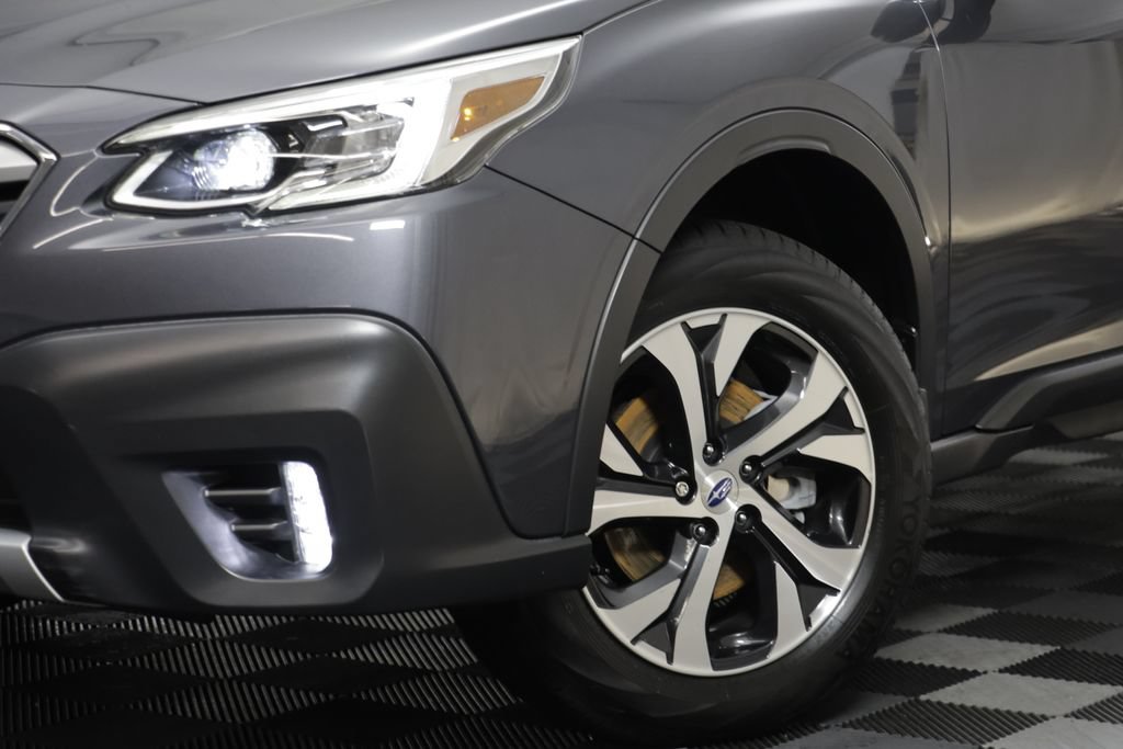 Used 2020 Subaru Outback Limited XT w/ Popular Package #2 AWD/4WD image 3