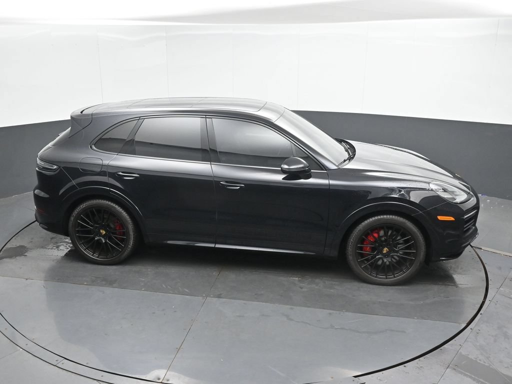 Used 2021 Porsche Cayenne GTS AWD/4WD image 32