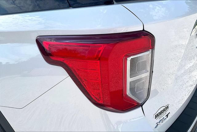 Used 2023 Ford Explorer XLT w/ Equipment Group 202A AWD/4WD image 29