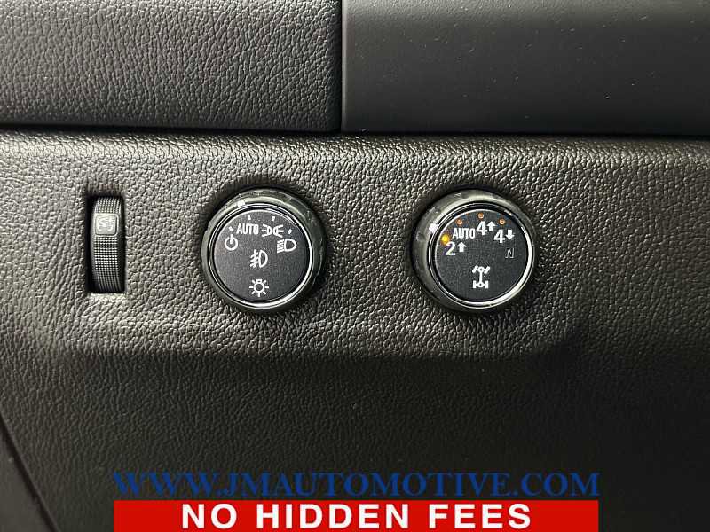 Used 2022 Chevrolet Colorado LT w/ Redline Special Edition image 33