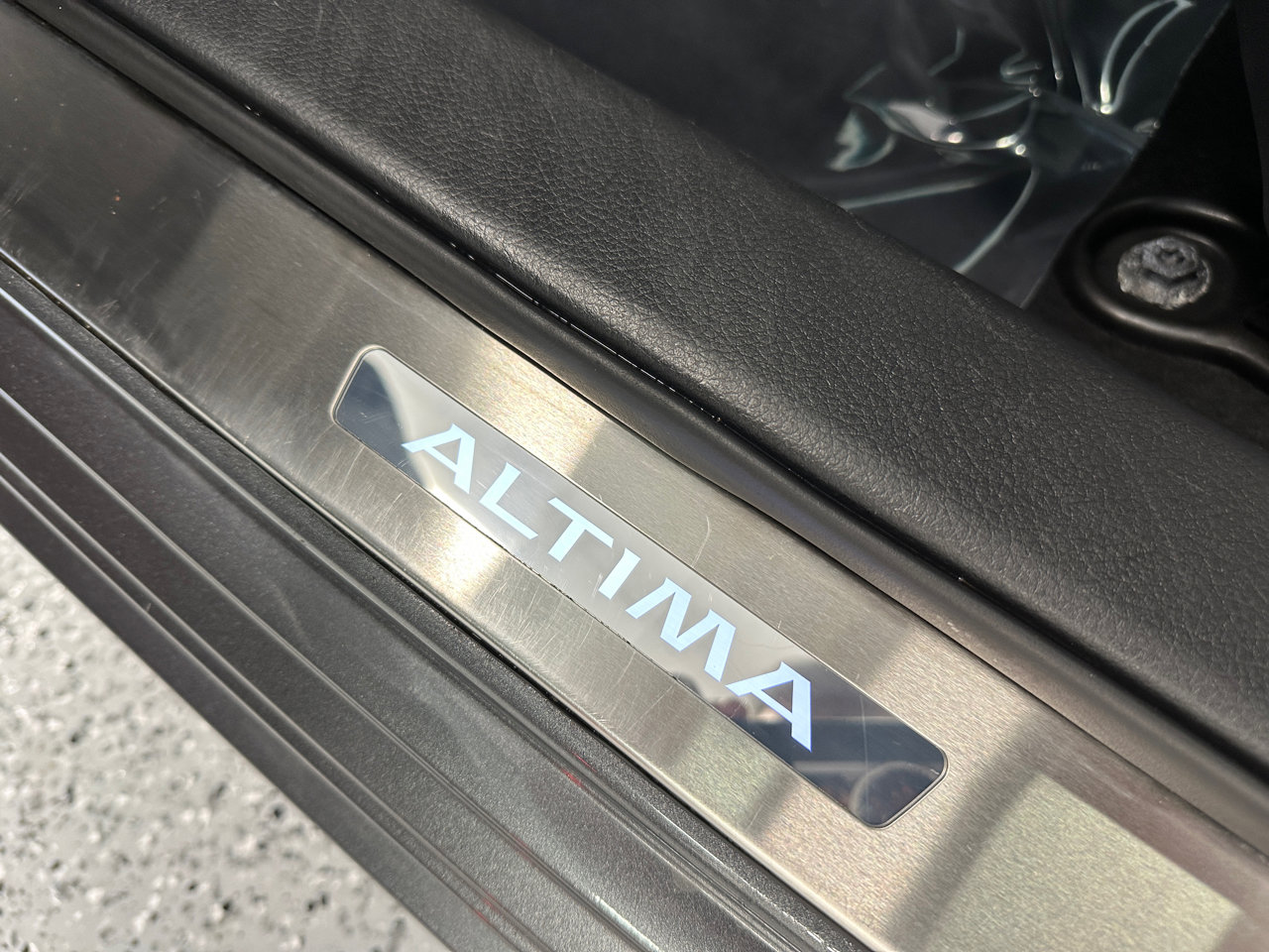 Used 2016 Nissan Altima 2.5 SL w/ 2.5 Technology Package image 16