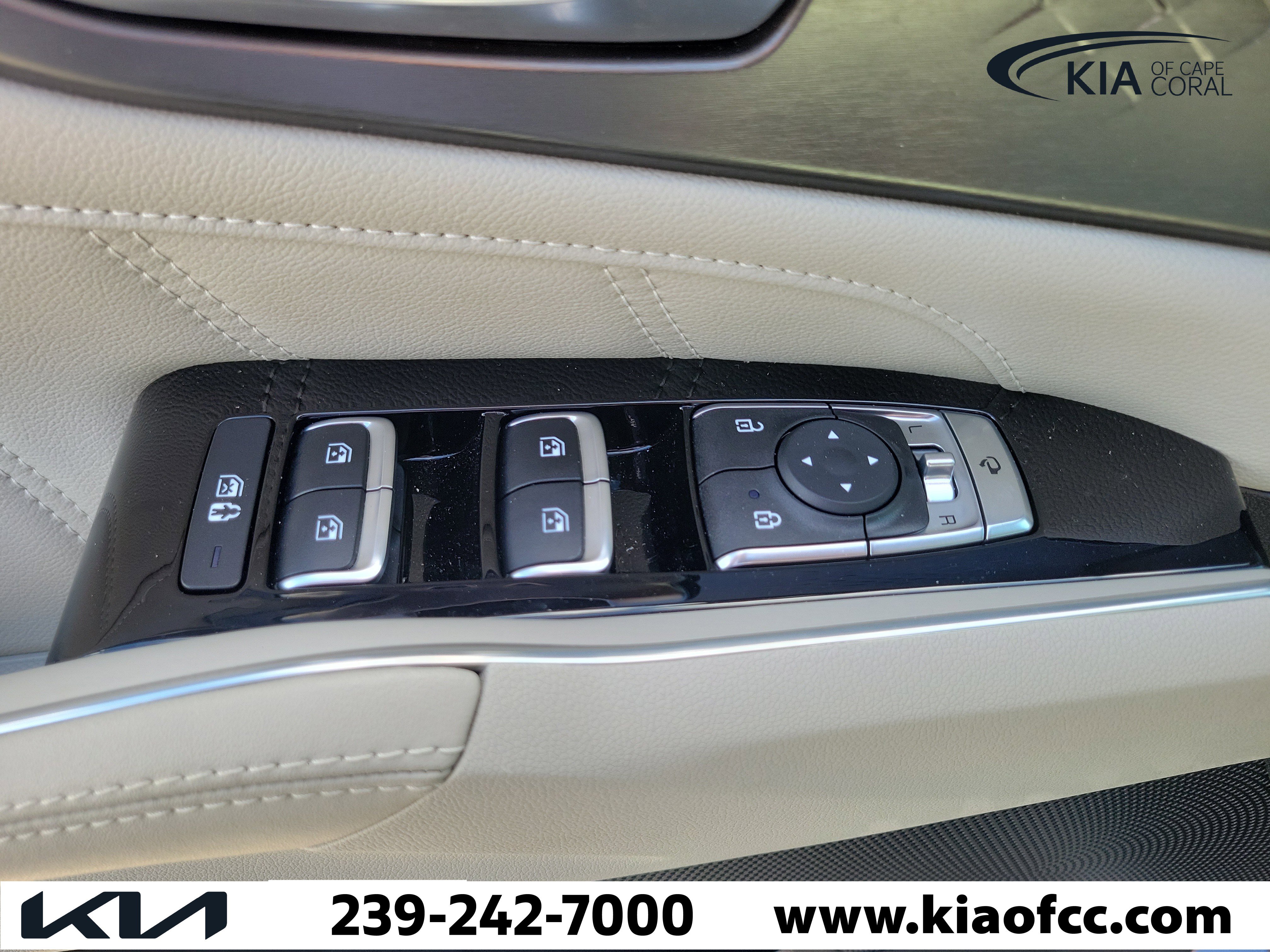 Certified 2023 Kia Sorento SX FWD image 24