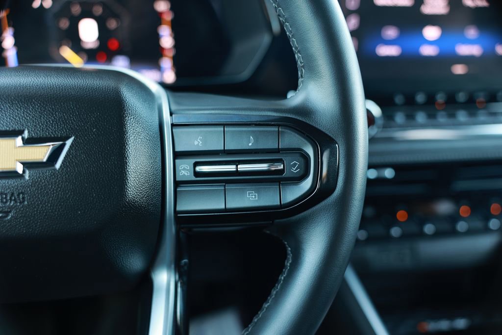 Used 2023 Chevrolet Colorado LT w/ LT Convenience Package II image 23