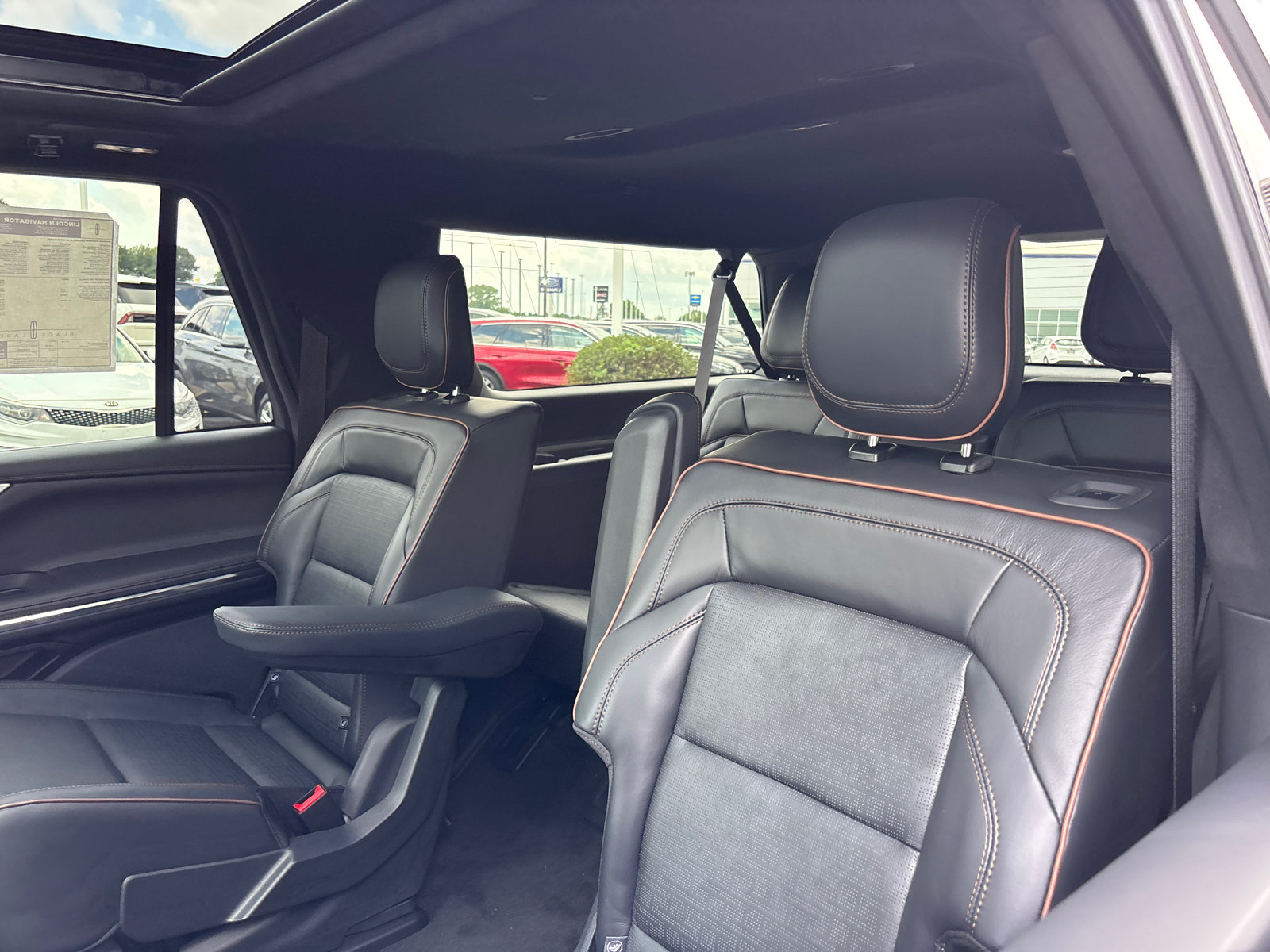 New 2027 Lincoln Navigator L Black Label AWD/4WD image 26