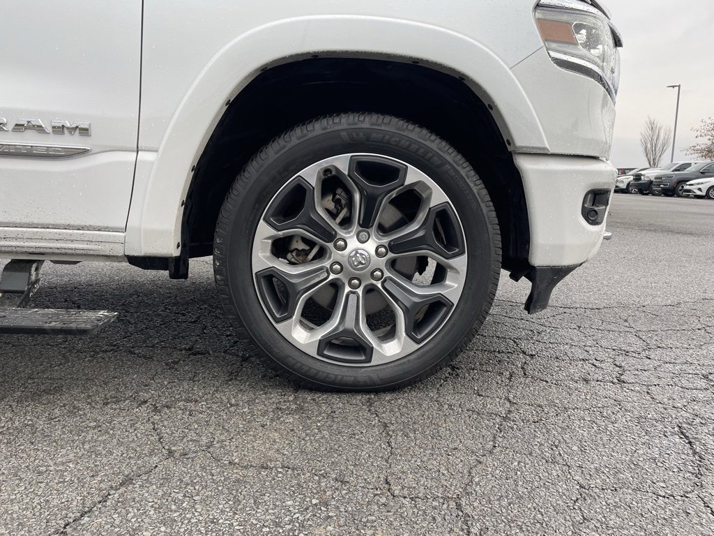 Used 2022 RAM 1500 Limited w/ Body-Colour Bumper Group image 31