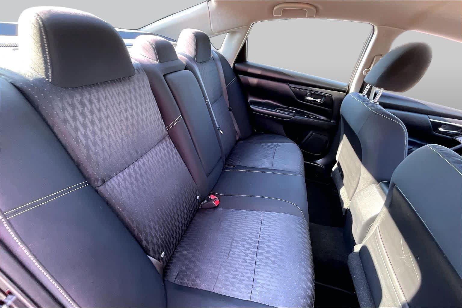 Used 2018 Nissan Altima 2.5 S FWD image 18