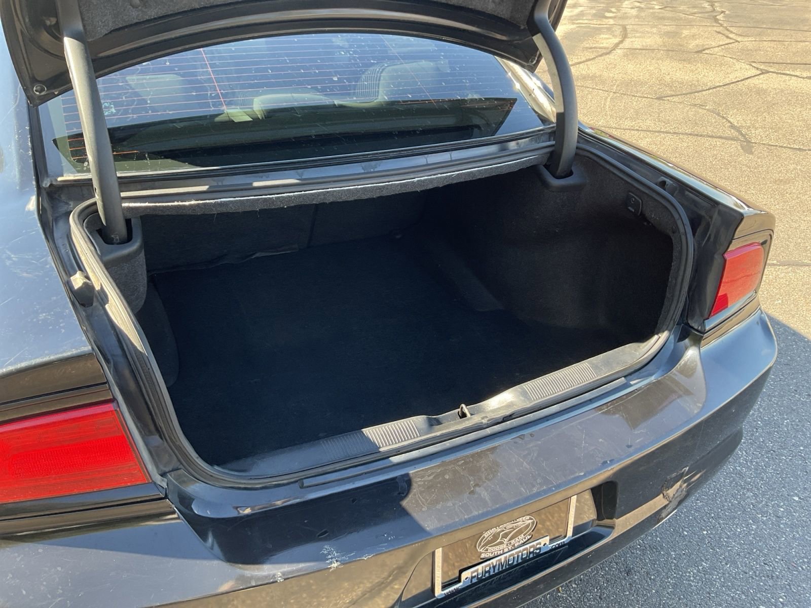 Used 2014 Dodge Charger SE RWD image 19