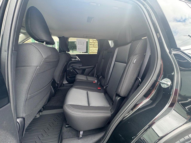Used 2025 Mitsubishi Outlander ES AWD/4WD image 10
