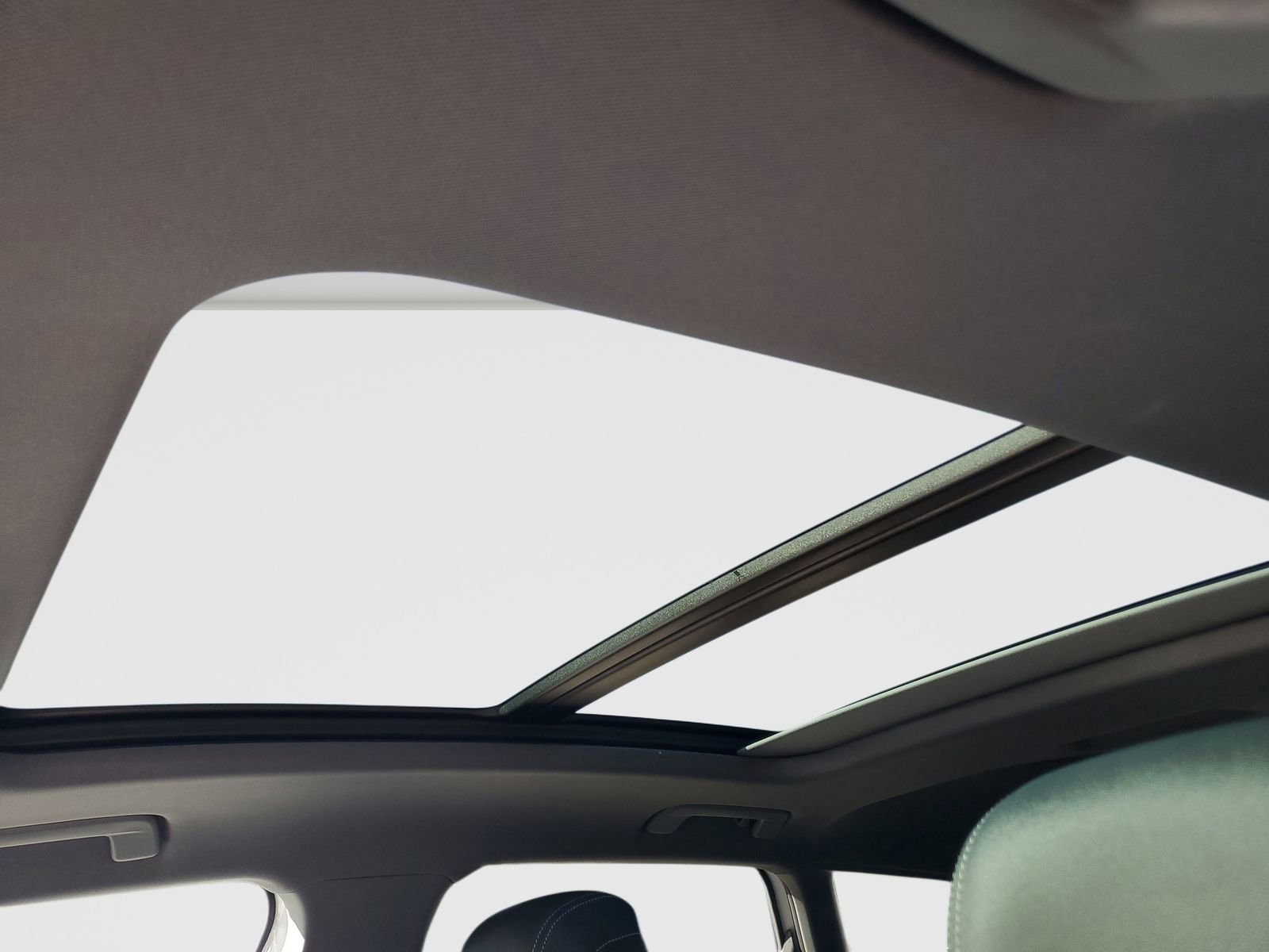 Used 2023 Audi Q4 e-tron Premium w/ 20" Wheel Package image 34