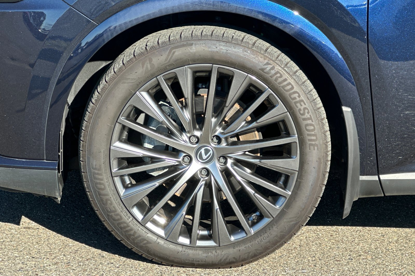 Certified 2024 Lexus RX 350 w/ Convenience Package image 25