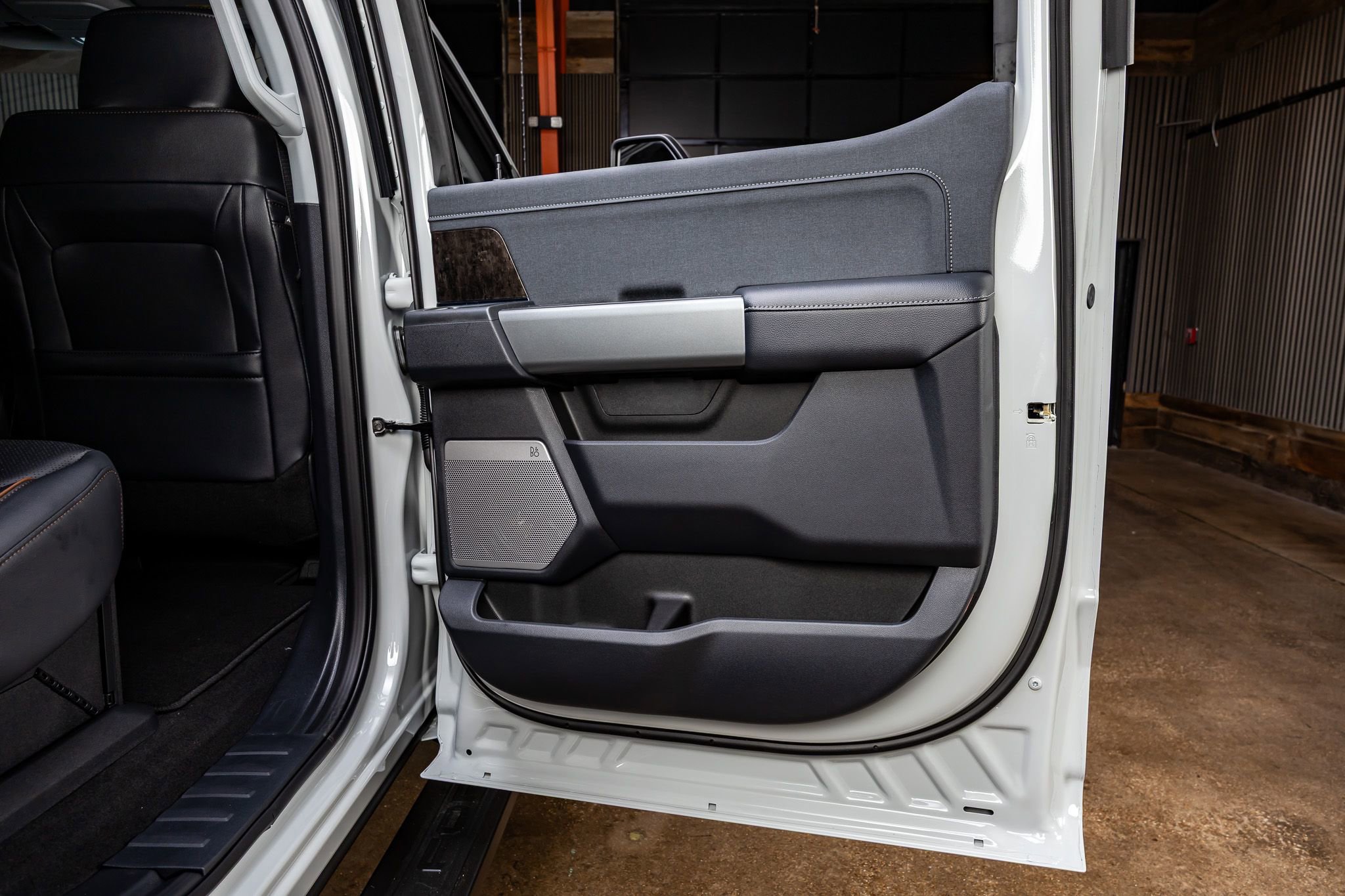 Used 2026 Ford F250 Lariat w/ Black Appearance Package image 39