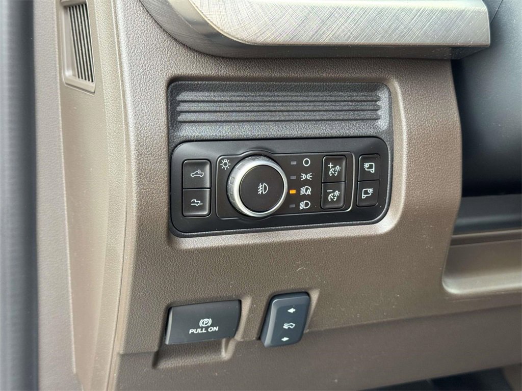 New 2026 Ford F250 King Ranch w/ Chrome Package image 9