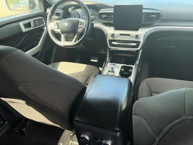 Used 2021 Ford Explorer XLT AWD/4WD image 40