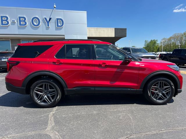 Used 2025 Ford Explorer ST-Line w/ Premium Package AWD/4WD image 9