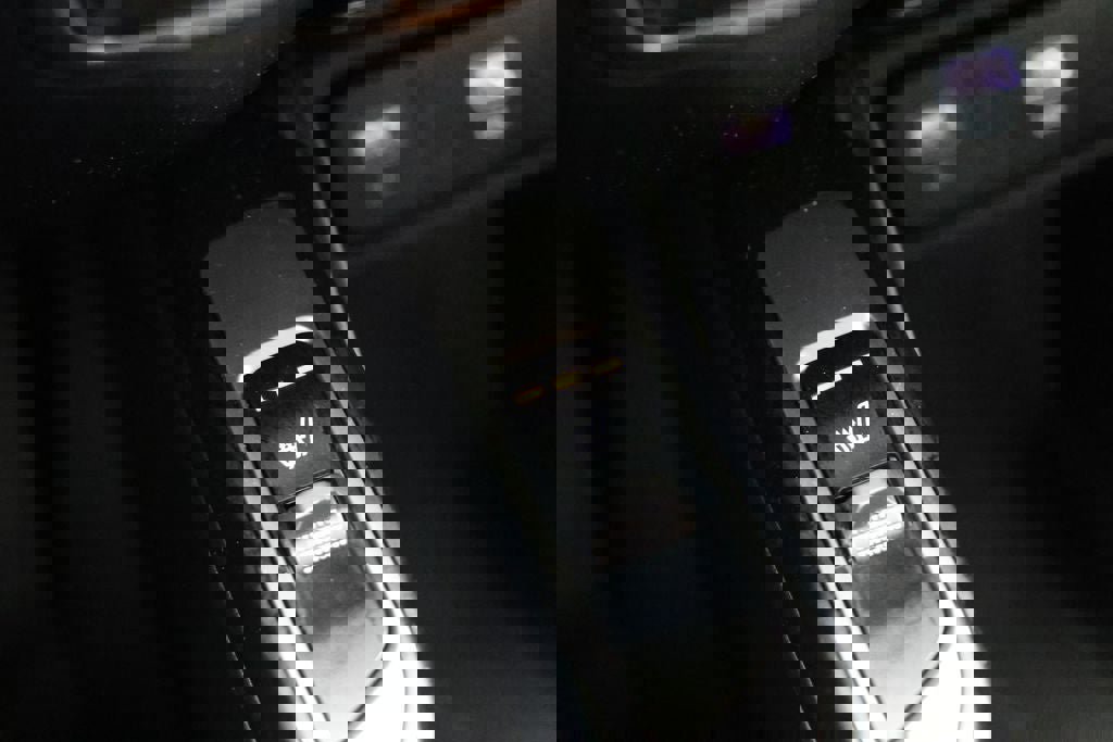 Used 2023 Kia Sorento S image 25