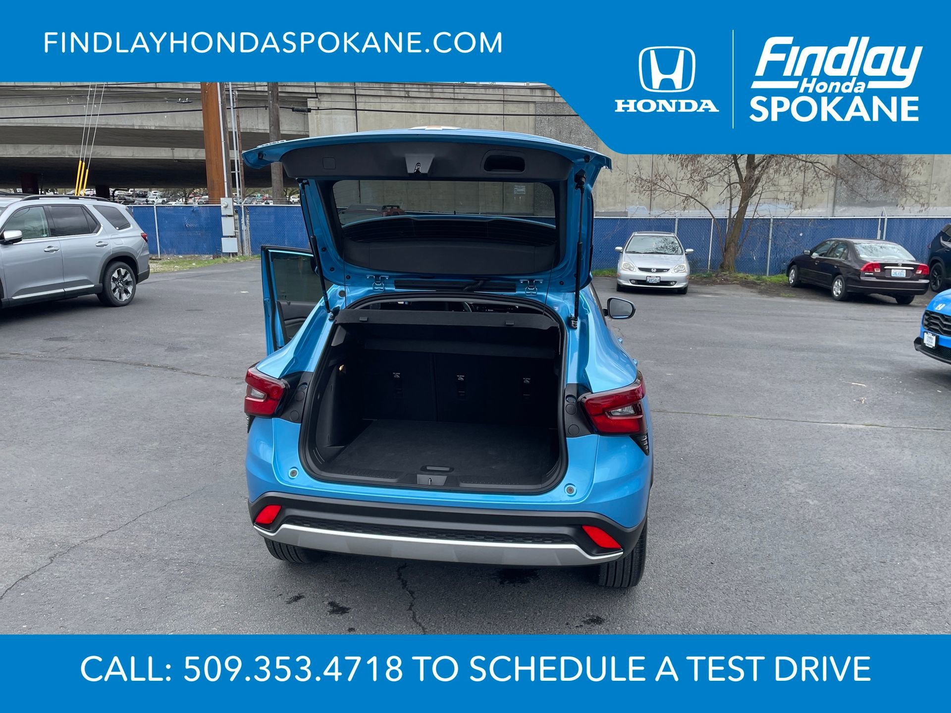 Used 2025 Chevrolet Trax LT w/ LT Convenience Package image 23