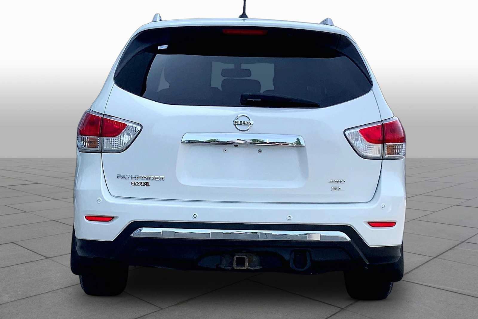 Used 2016 Nissan Pathfinder SL w/ SL Premium Package AWD/4WD image 4