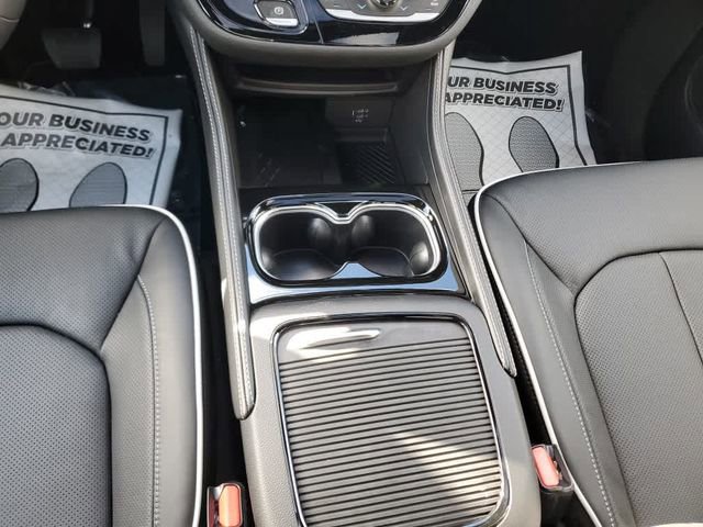 New 2026 Chrysler Pacifica Limited w/ S Appearance Package AWD/4WD image 22