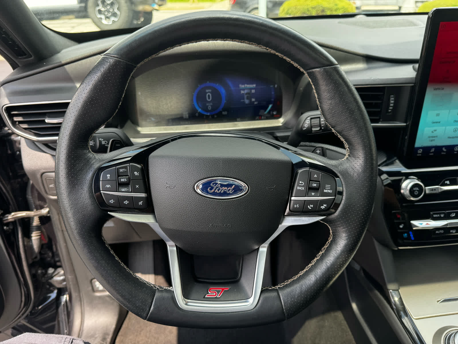Used 2022 Ford Explorer ST w/ ST Street Pack AWD/4WD image 37