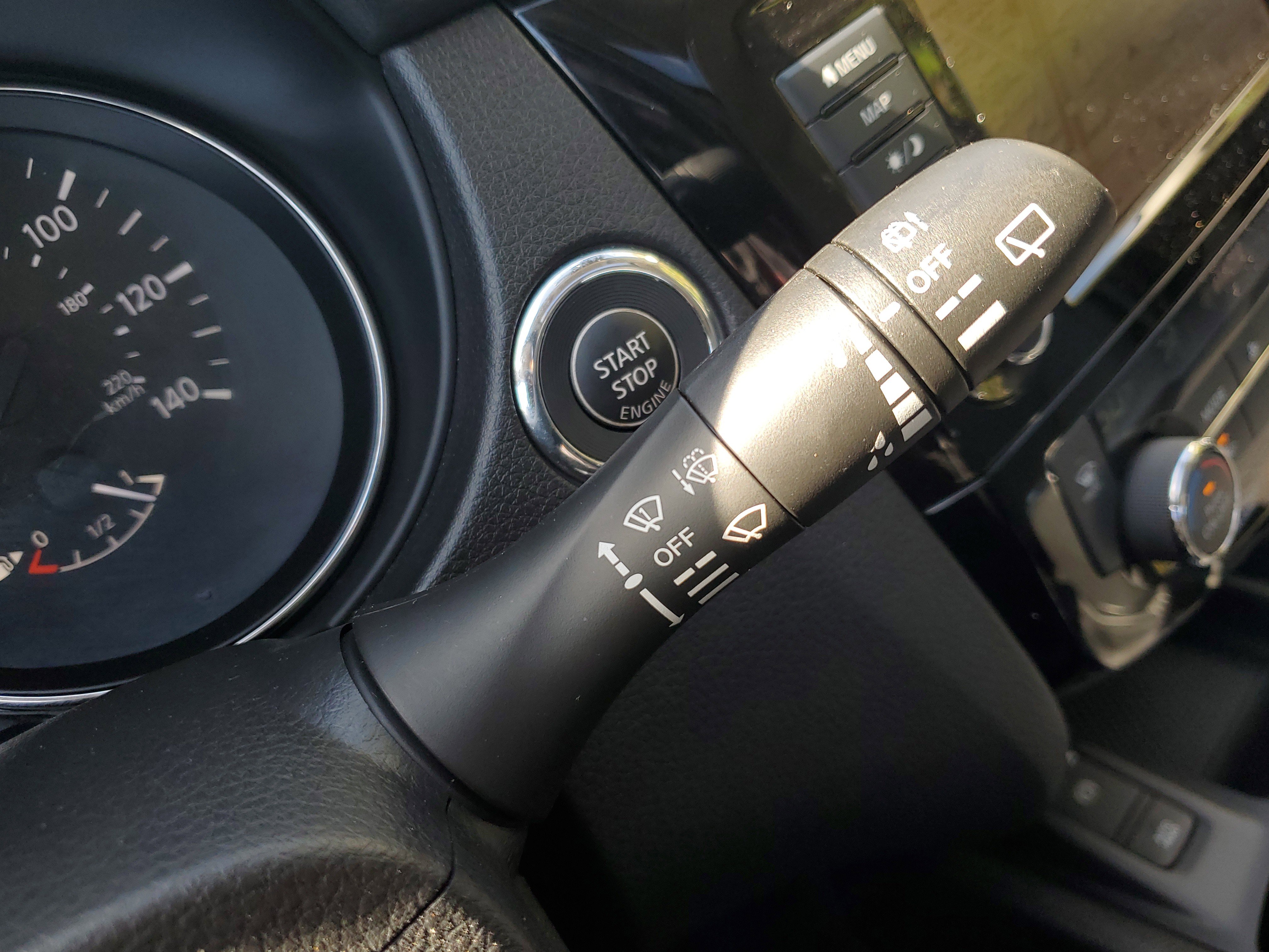 Used 2021 Nissan Rogue Sport SL w/ Premium Package image 23