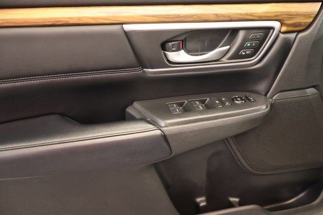 Used 2017 Honda CR-V Touring image 9