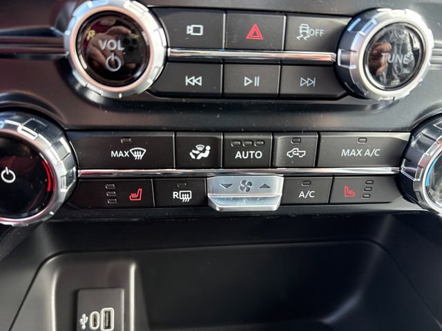 New 2026 Ford F150 XLT w/ Equipment Group 302A MID image 27