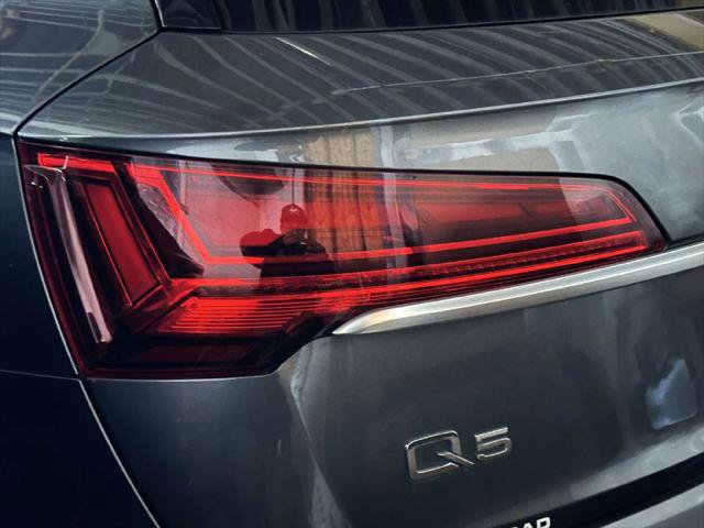 Used 2023 Audi Q5 2.0T Premium w/ Convenience Package AWD/4WD image 11