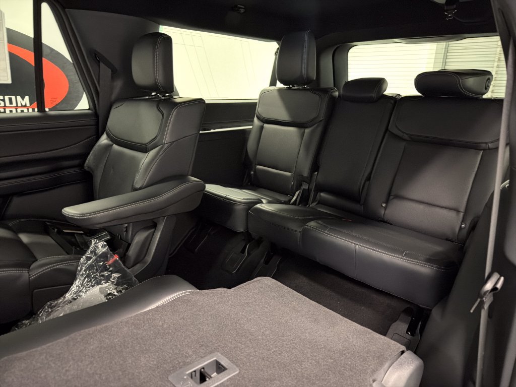 New 2027 Ford Expedition Max Platinum w/ Stealth Performance Package AWD/4WD image 13