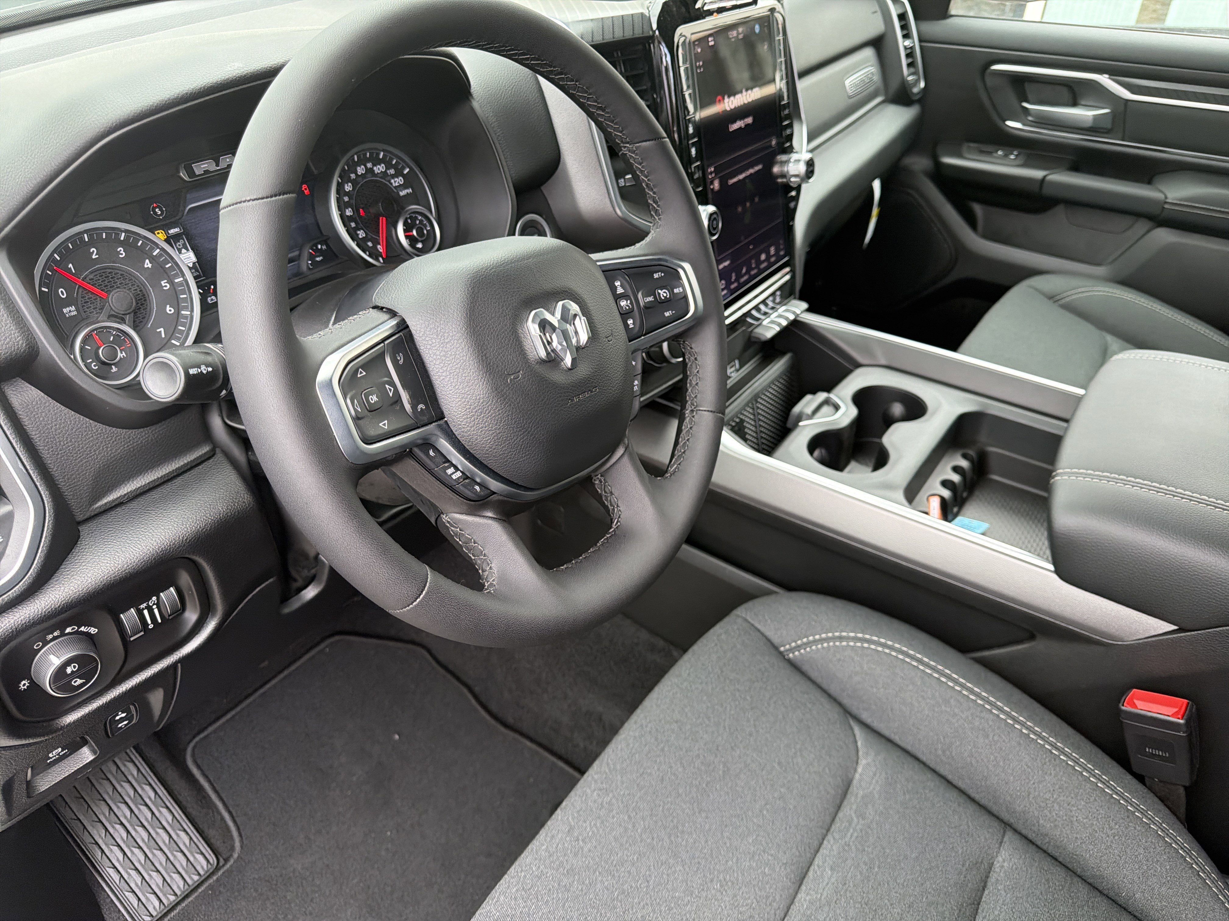 New 2026 RAM 1500 4x4 Crew Cab image 9