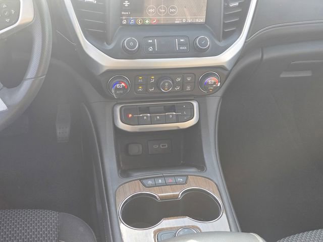 Used 2023 GMC Acadia SLE image 18