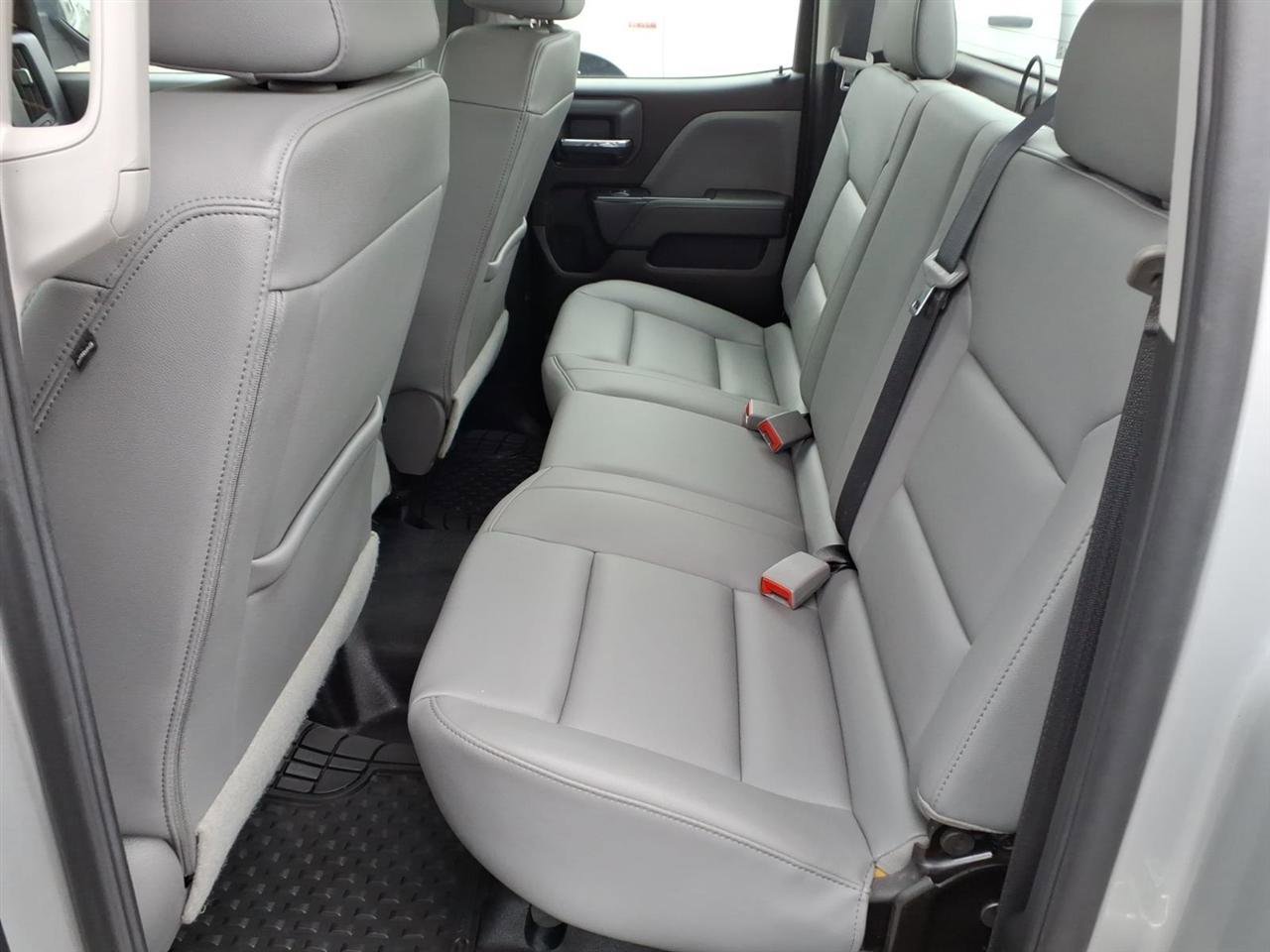 Used 2019 Chevrolet Silverado 1500 W/T AWD/4WD image 15