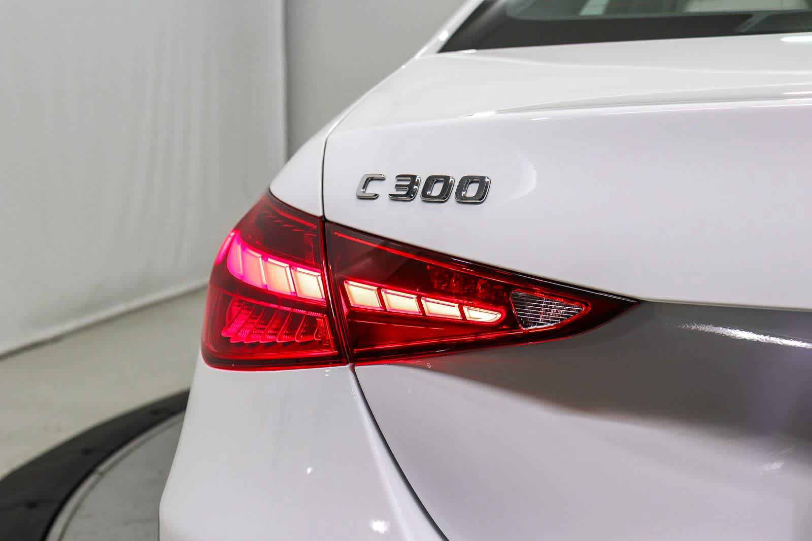 Used 2025 Mercedes-Benz C 300 Sedan image 11