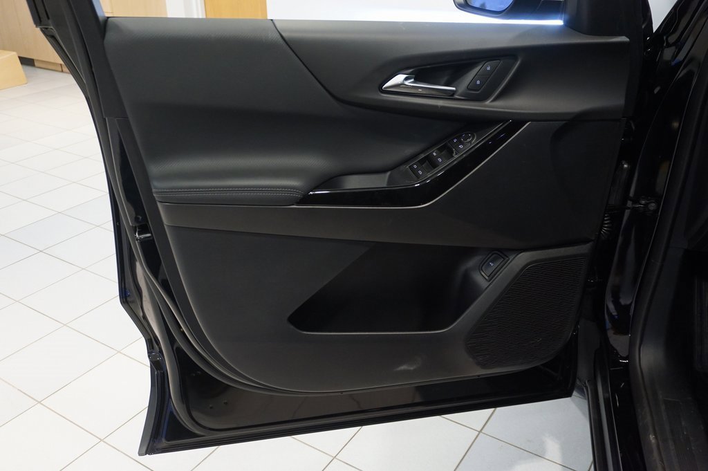 New 2026 Chevrolet Equinox LT w/ Convenience Package II image 24