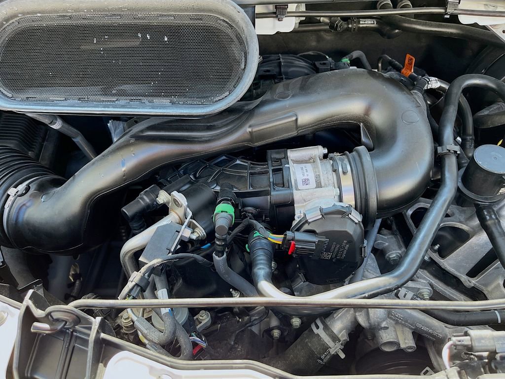 Used 2025 Ford Transit 250 148 Medium Roof w/ Load Area Protection Package image 29