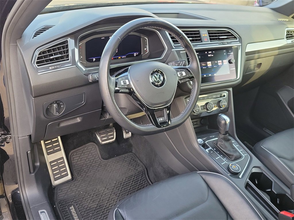 Used 2020 Volkswagen Tiguan SEL Premium R-Line w/ 3rd Row Seat Package image 25