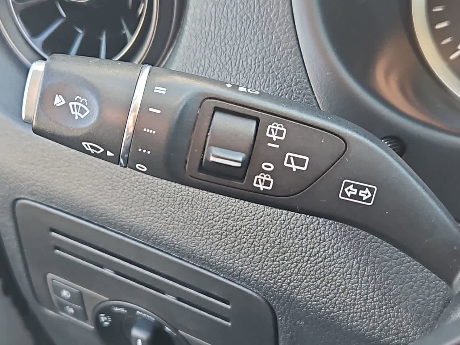Used 2023 Mercedes-Benz Metris Passenger image 24