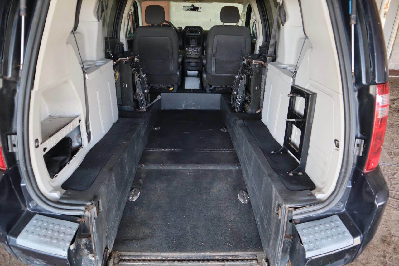 Used 2009 Dodge Grand Caravan SE w/ Climate Group image 25