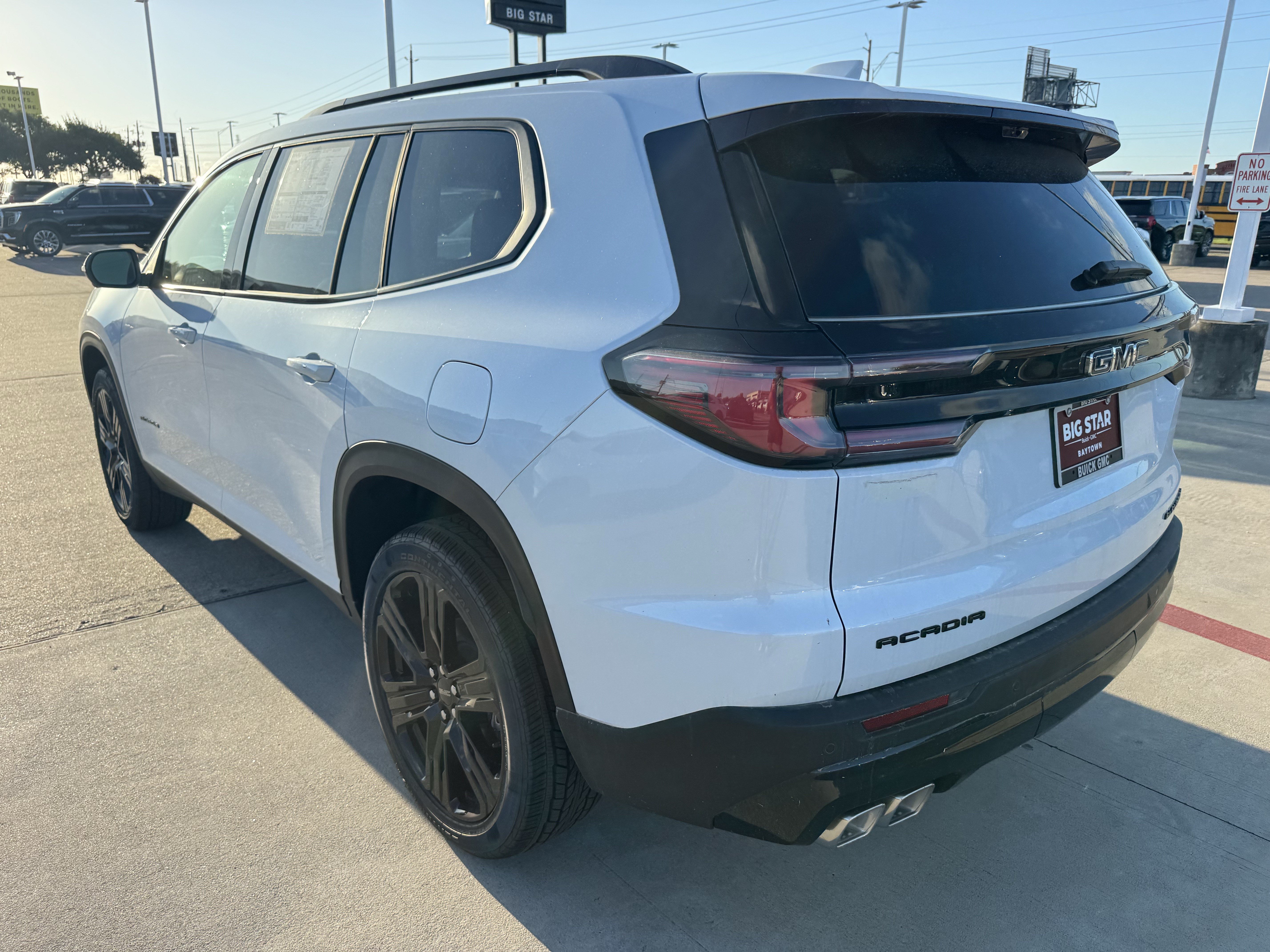New 2026 GMC Acadia Elevation w/ Black Edition FWD image 8