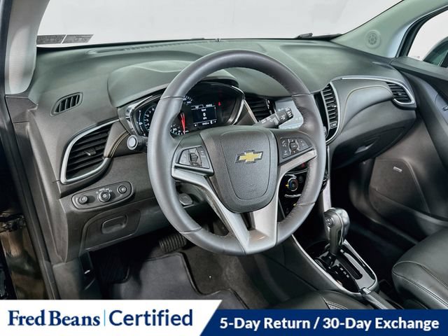 Used 2017 Chevrolet Trax Premier w/ Driver Confidence II Package AWD/4WD image 19