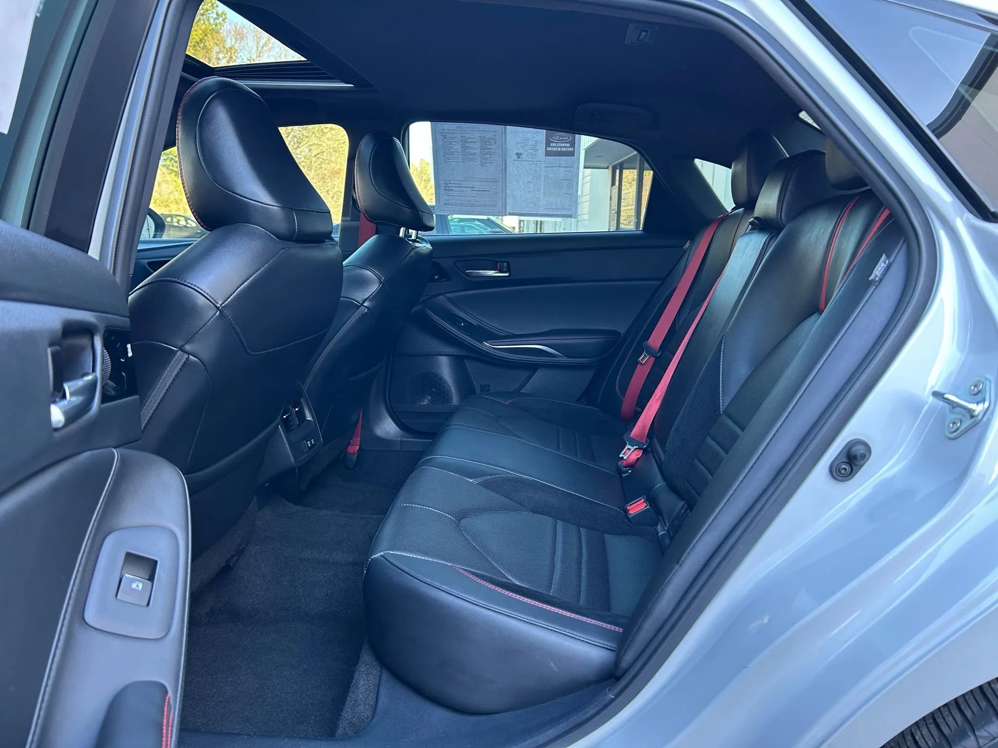 Used 2021 Toyota Avalon TRD image 32