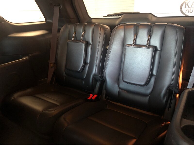 Used 2015 Ford Explorer XLT w/ Equipment Group 202A FWD image 23