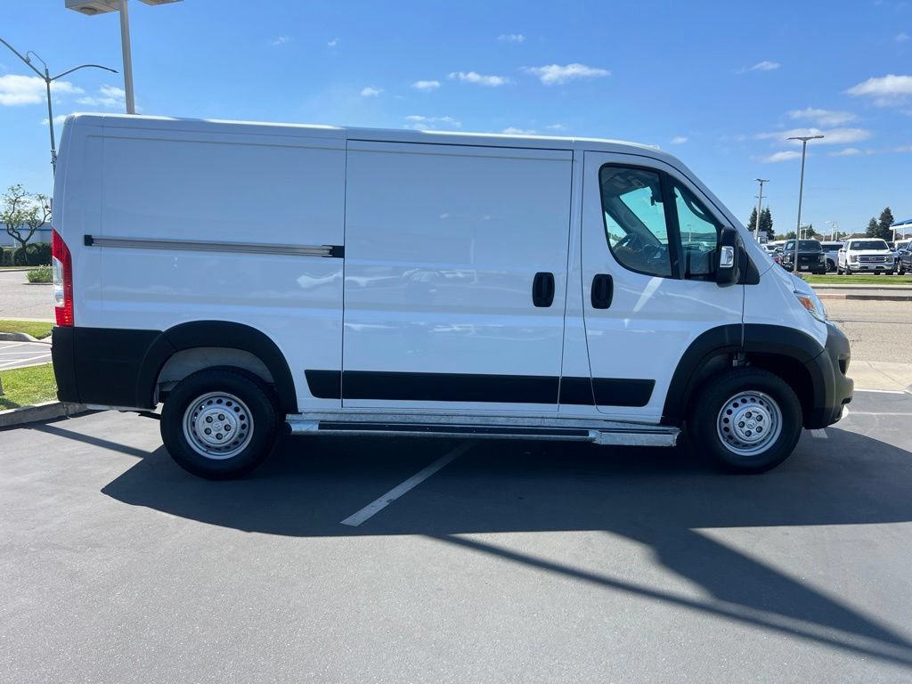 Used 2025 RAM ProMaster 2500 w/ U-Haul Equipment Group FWD image 13