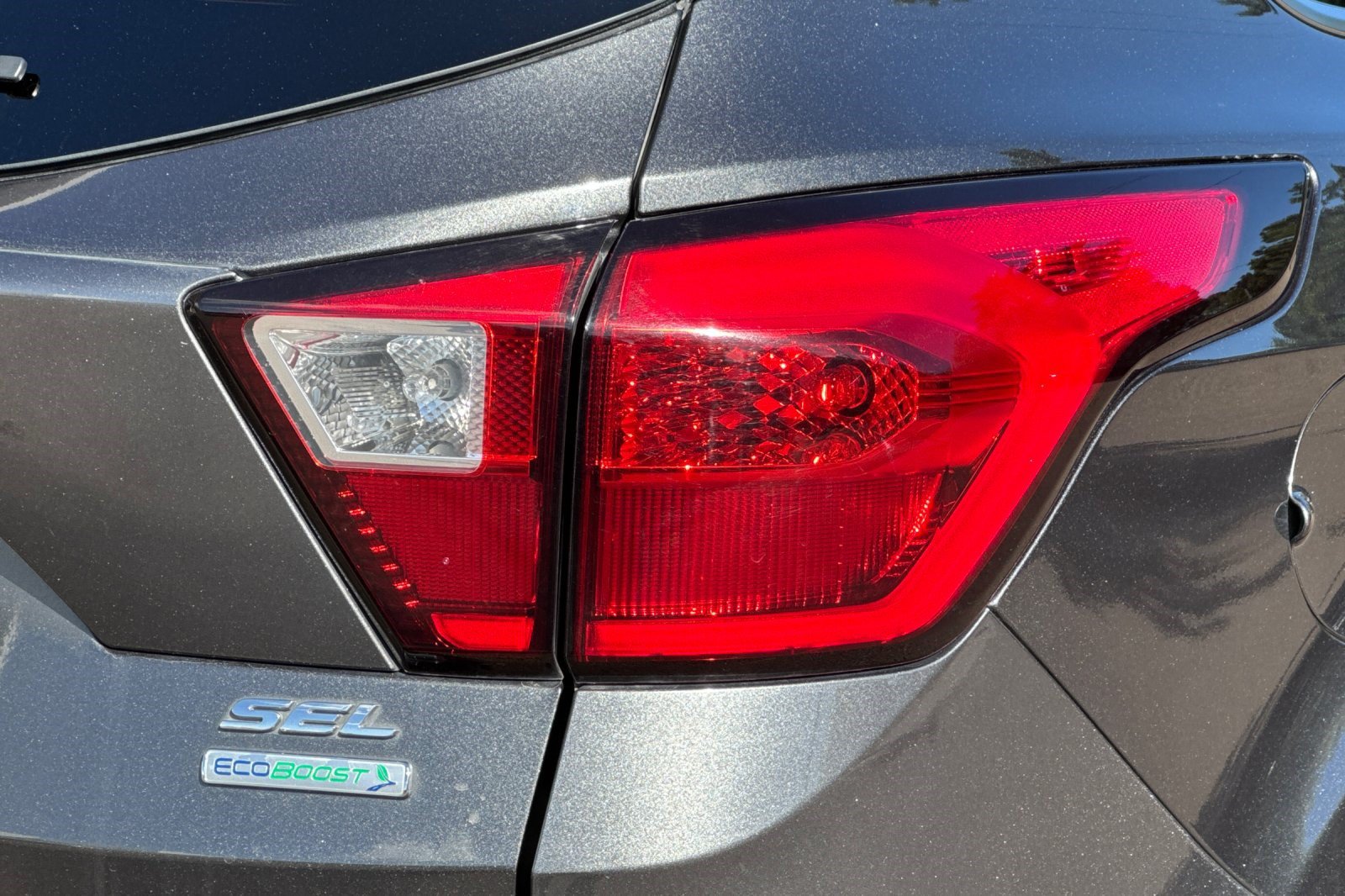 Used 2019 Ford Escape SEL FWD image 29