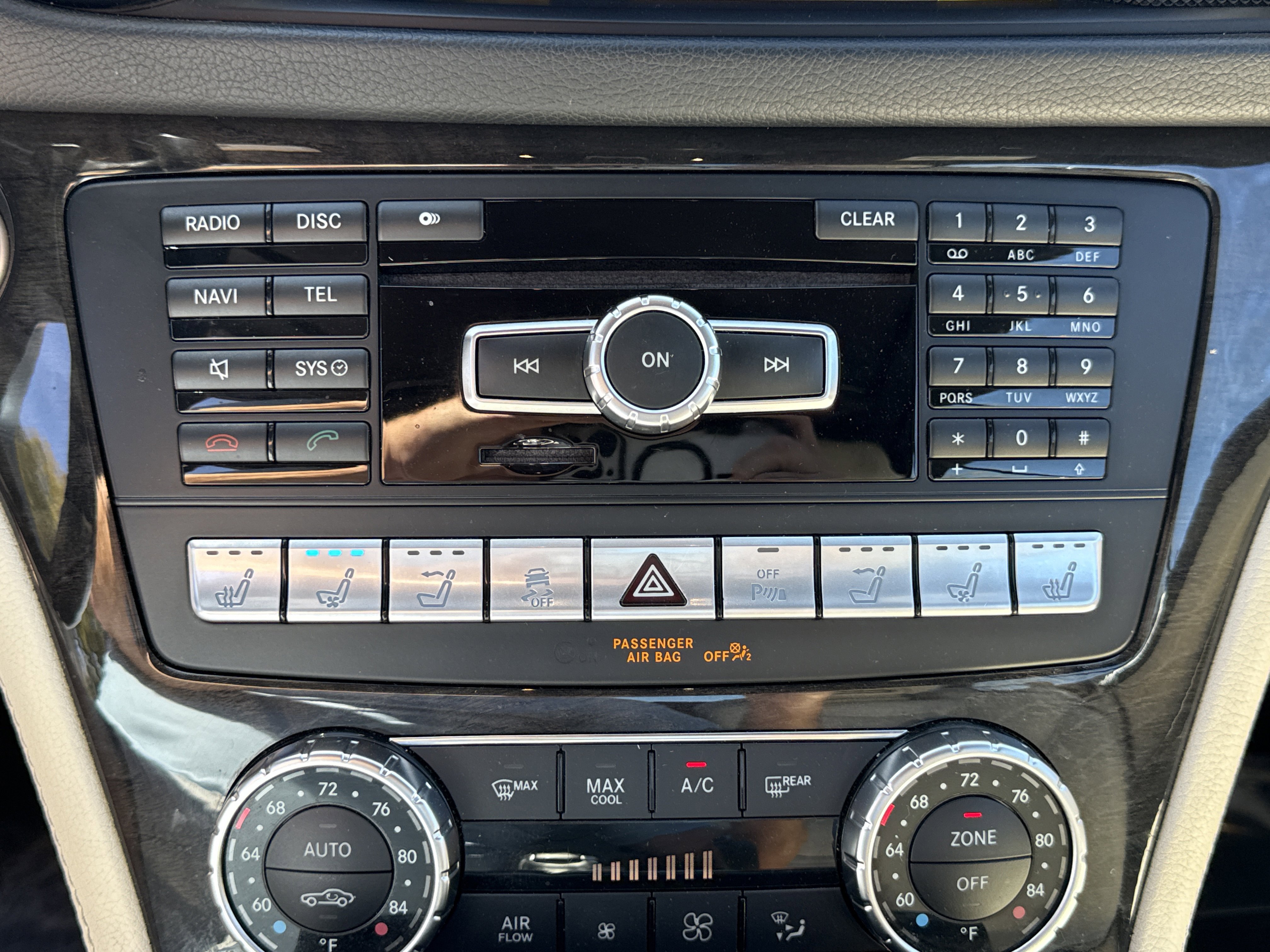 Used 2013 Mercedes-Benz SL 550 image 17
