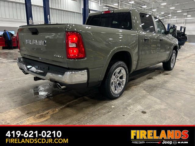 New 2026 RAM 1500 4x4 Crew Cab image 3