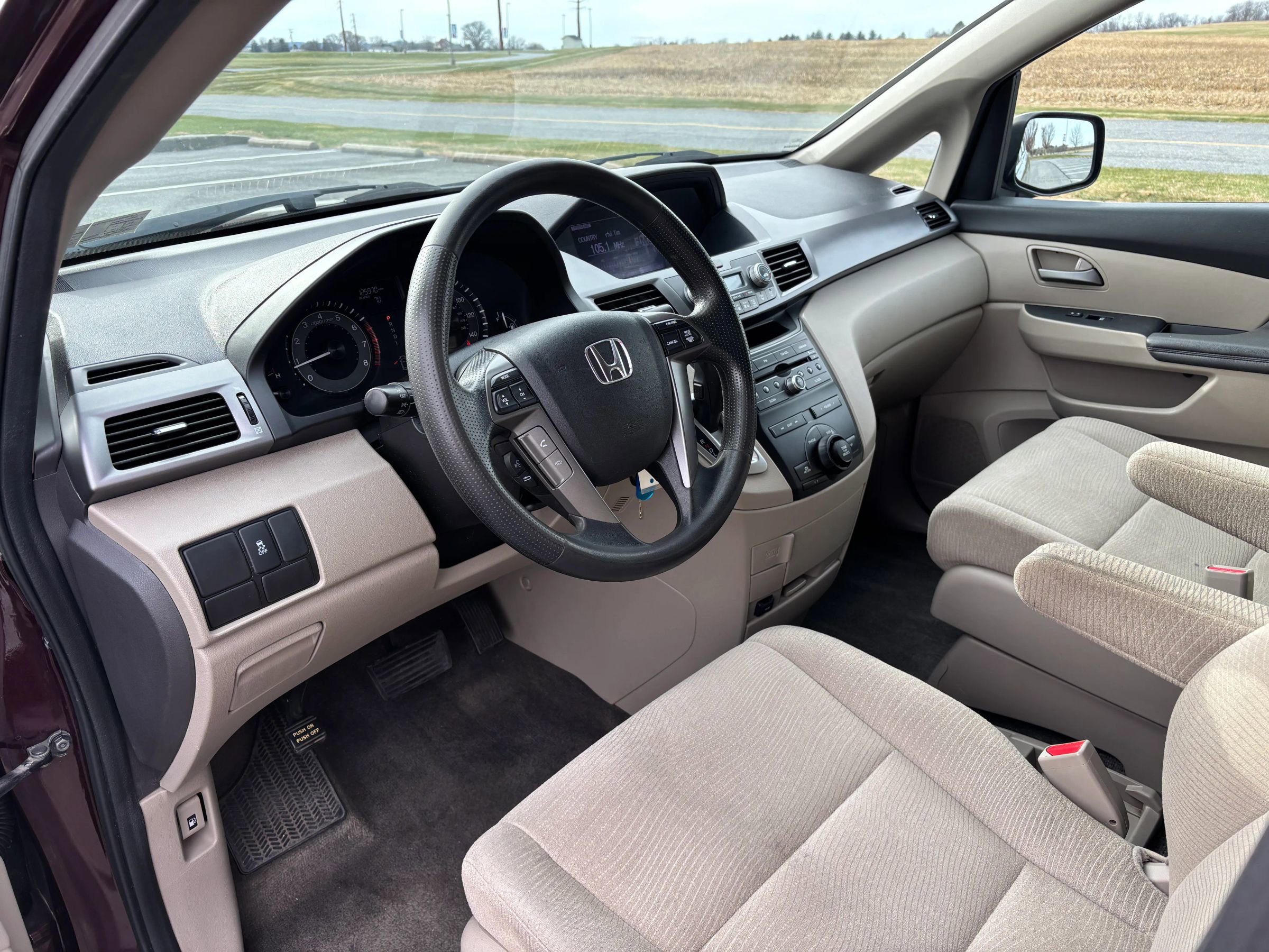 Used 2013 Honda Odyssey LX image 3